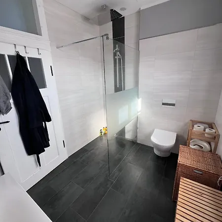 Gaestehaus Amann, Naehe Porsche, Flughafen, Messe , Haus Auensee & Bmw * לייפציג